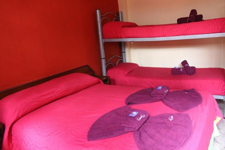 Residencial Noelia Hostel