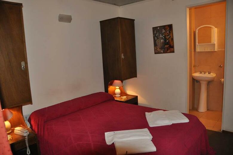 Nuevo City Hotel