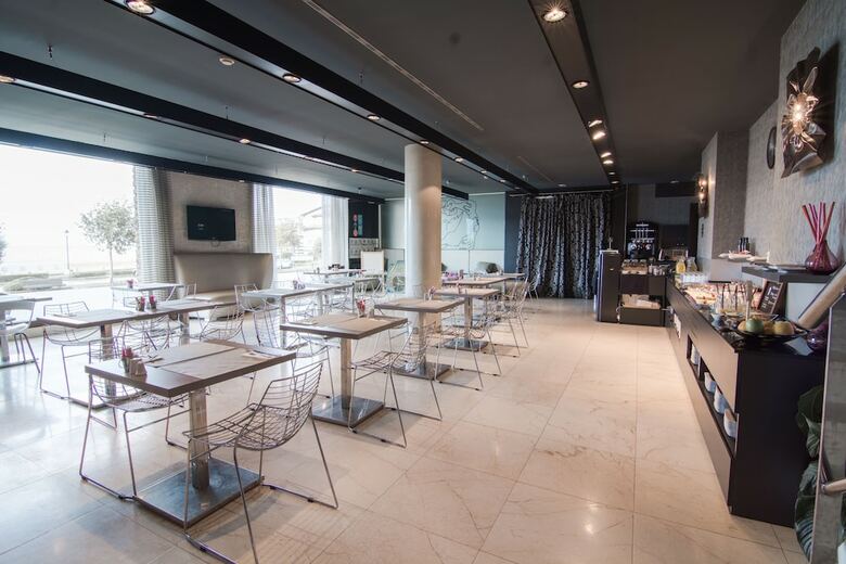 Hotel Petit Palace Tamarises