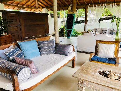 Hostal Pousada Villa Palmeira Azul Su�tes De Charme