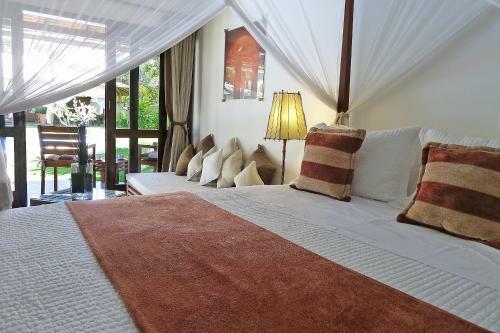 Hostal Pousada Villa Palmeira Azul Su�tes De Charme