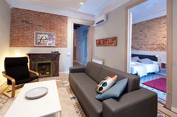 Fuster Apartments
