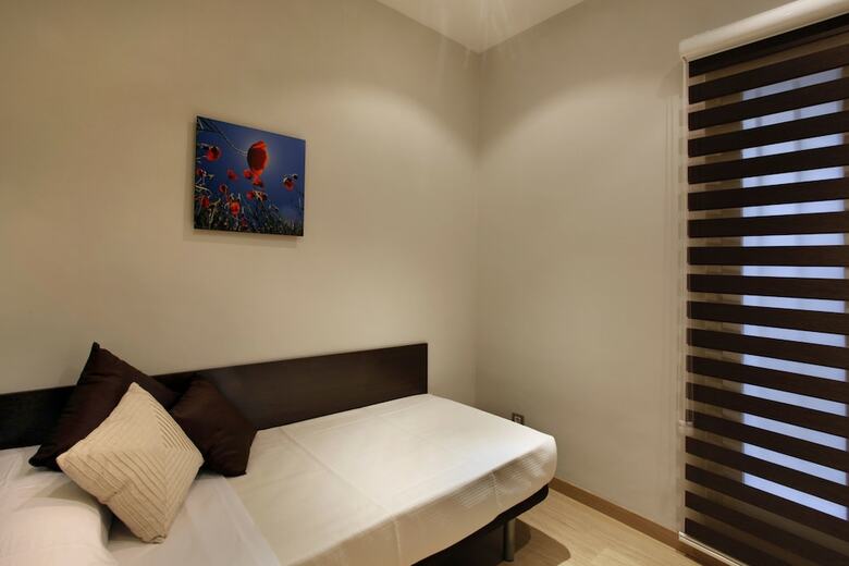 Fisa Rentals Gran Via Apartments