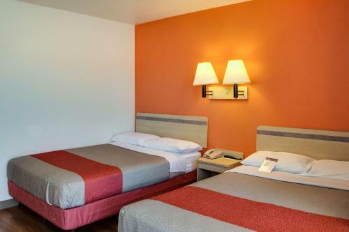 Motel 6 Bakersfield South