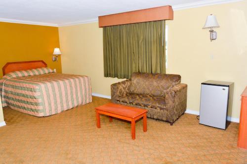 Motel Bellflower Travel Inn