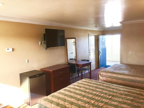 Motel Bellflower Travel Inn