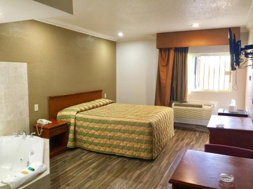 Motel Bellflower Travel Inn