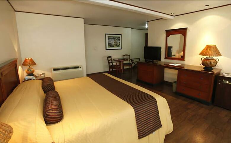 Hotel Suites Colibri
