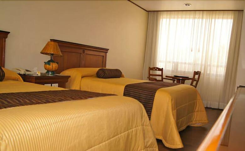 Hotel Suites Colibri