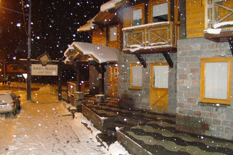 Aires Del Beagle Apart Hotel