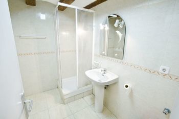 Serenity Gotic Hostel