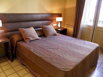 Apartaments Sant Jordi Girona 97