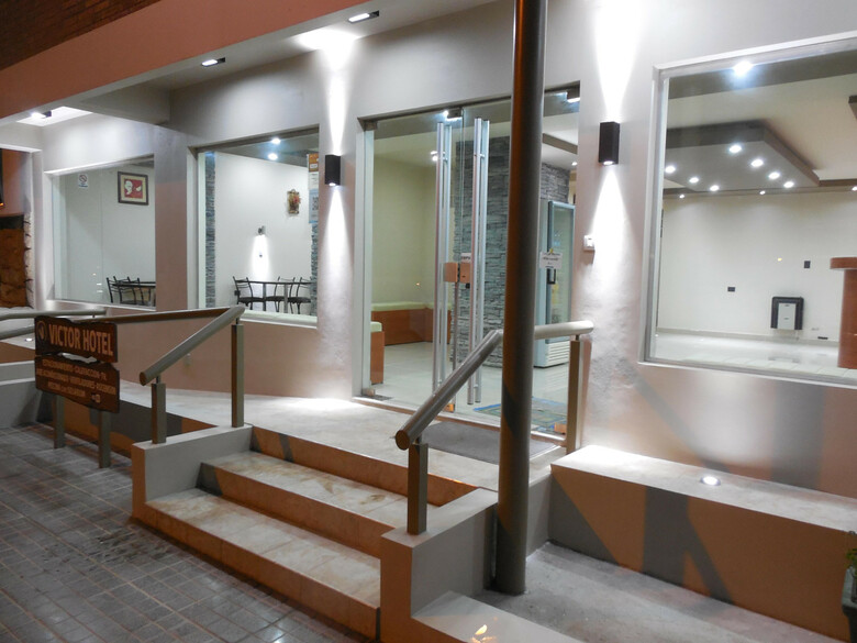 Victor Hotel