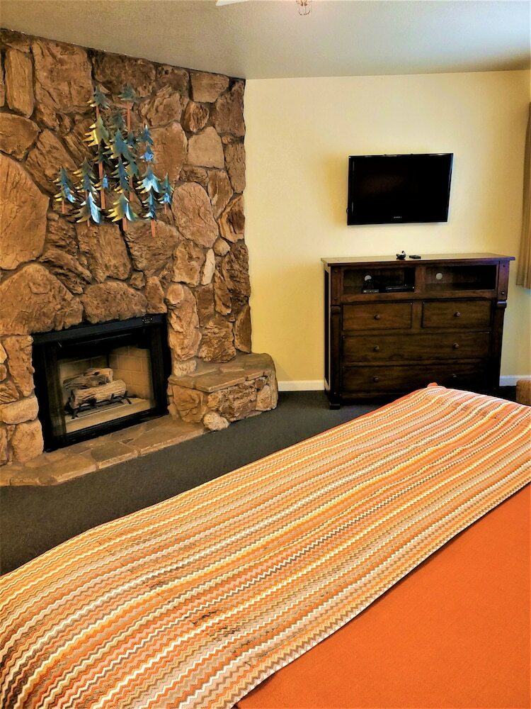 Hotel Snow Lake Lodge