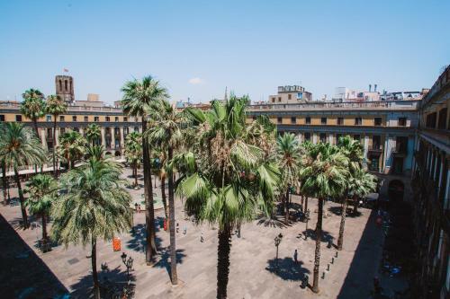 Ramblas Apartments