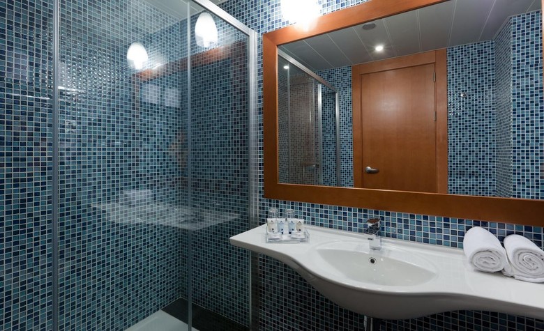Hotel Azarbe