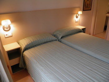 Apartaments Sant Jordi Fontanella