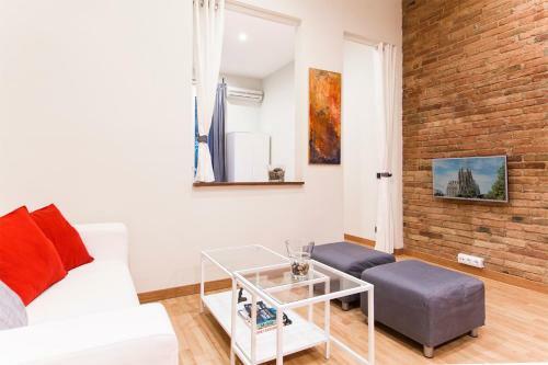 Bcn Whynot Fira Apartments