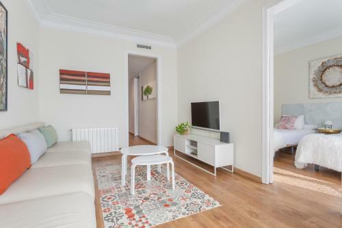 Bcn Whynot Fira Apartments