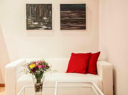 Bcn Whynot Fira Apartments
