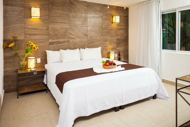Tukan Hotel & Beach Club