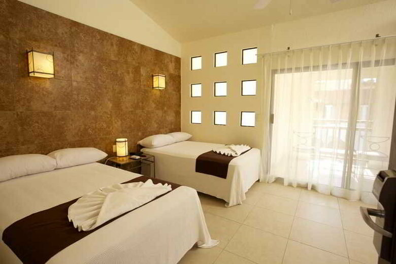 Tukan Hotel & Beach Club