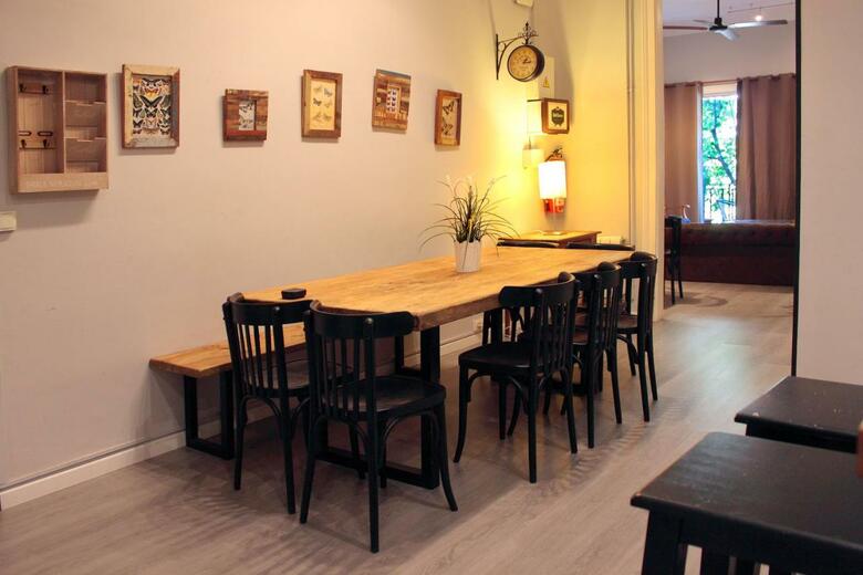 Hostal Casa Consell Guest House