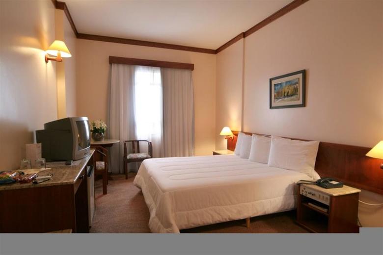 Hotel Carlton Plaza