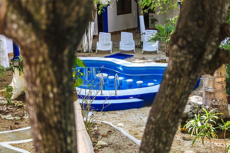 Hotel Maya Azul