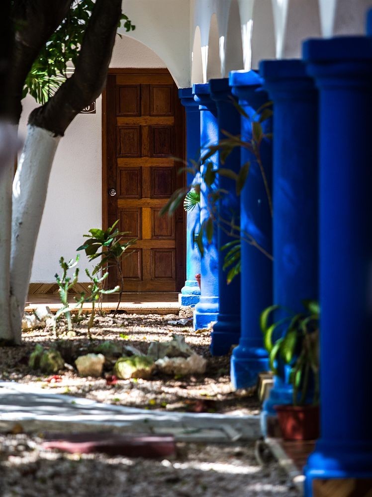 Hotel Maya Azul
