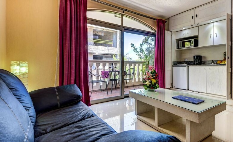 Aparthotel Suites Corazon