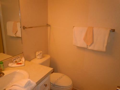 Two-bedroom Standard Unit #57 By Escape For All Seasons