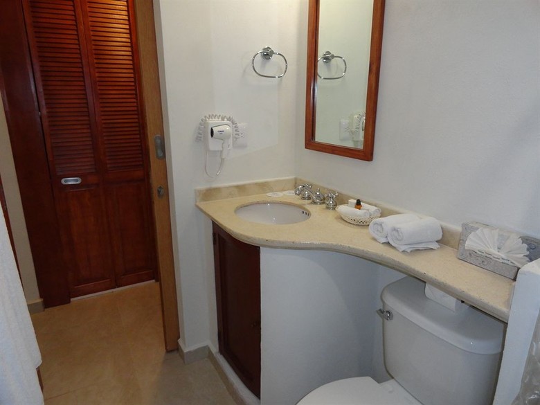 Club Yebo Hotel