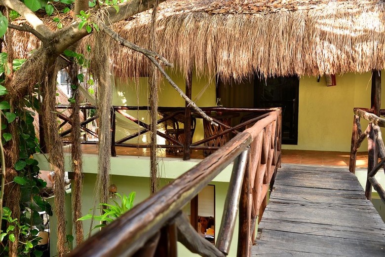 Club Yebo Hotel