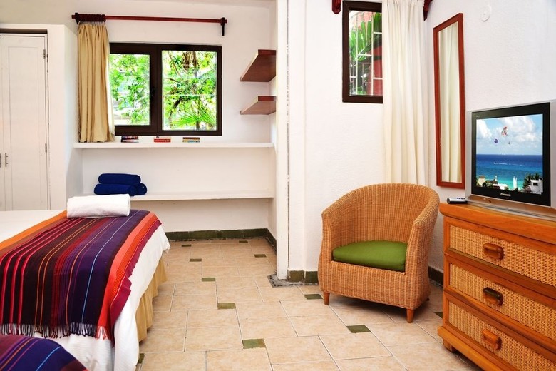 Club Yebo Hotel