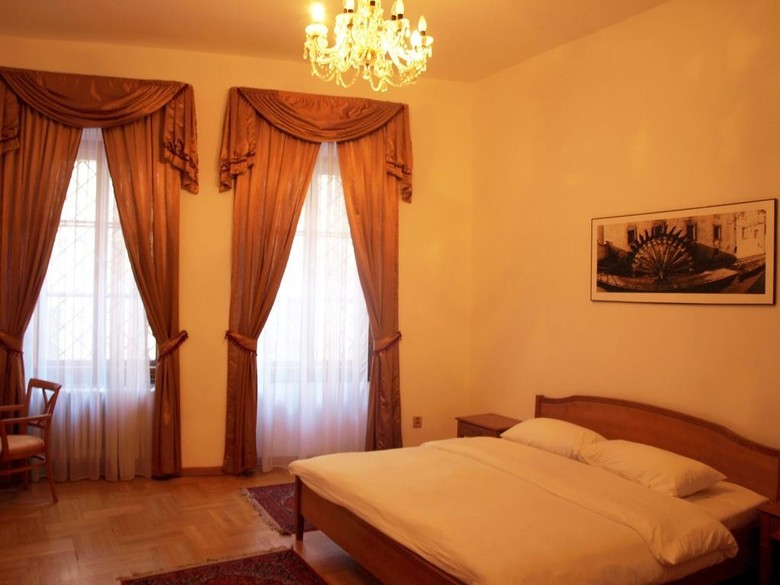 Apartamentos U Cerneho Medveda- At The Black Bear