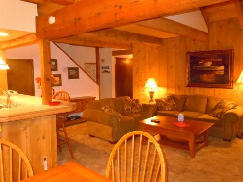 Two-bedroom Standard Unit #104 By Escape For All Seasons