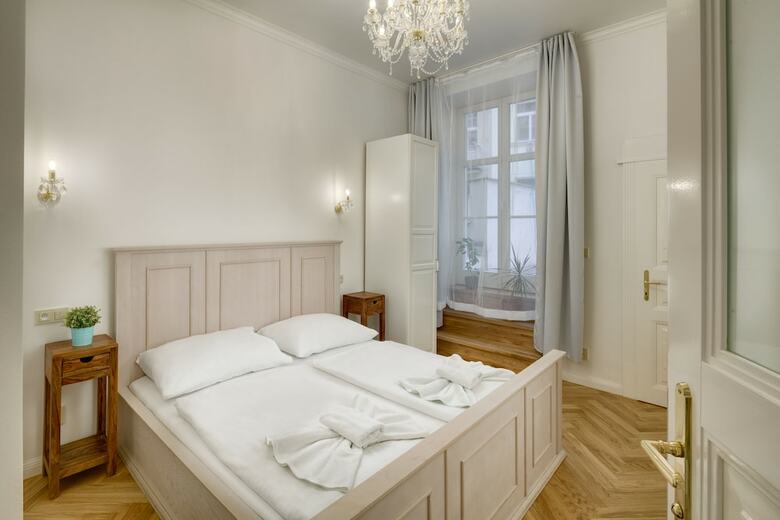 Selinor Old Town Apartments