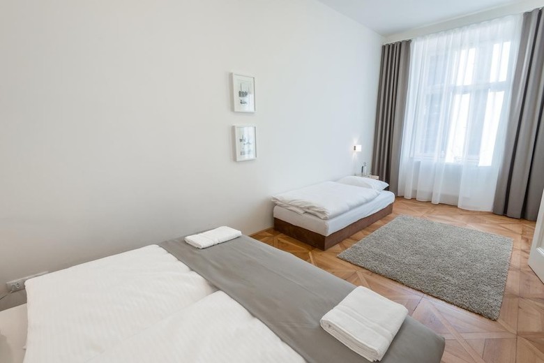 Vladislav City Centre Apartments