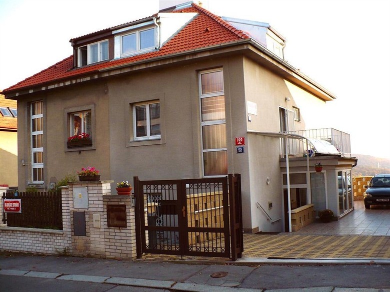 Hostal Pension Nika