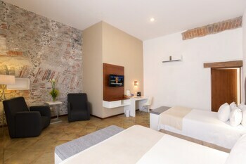 Descanseria Hotel Business And Pleasure