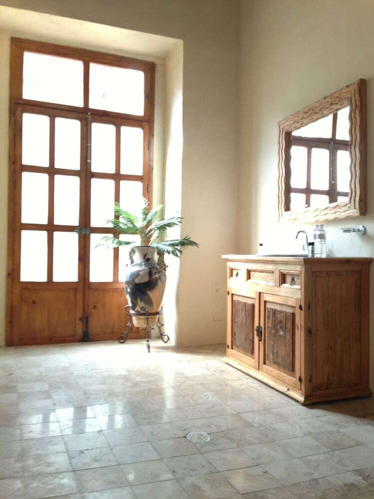 Hotel Casa De La Palma Travel