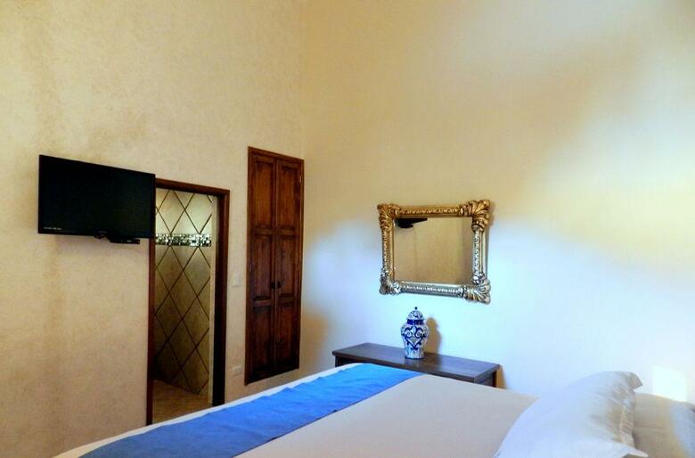 Al Otro Lado Del Rio Hotel