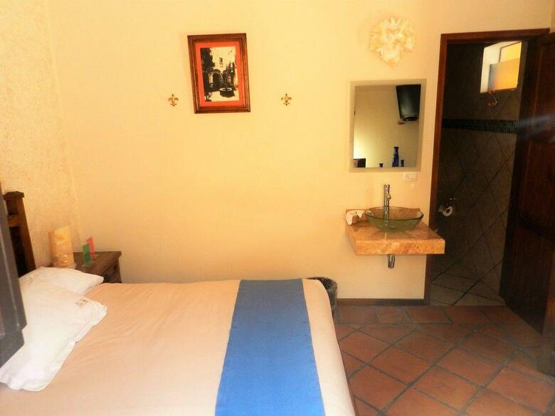 Al Otro Lado Del Rio Hotel