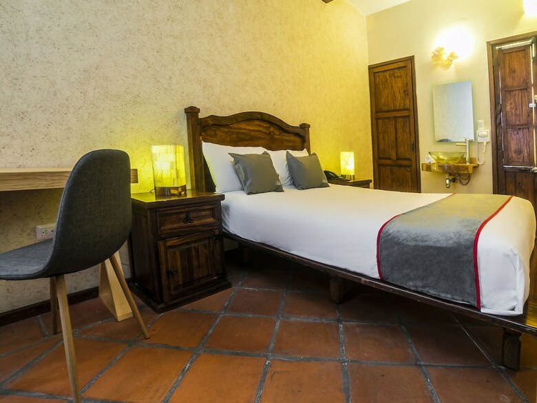 Al Otro Lado Del Rio Hotel