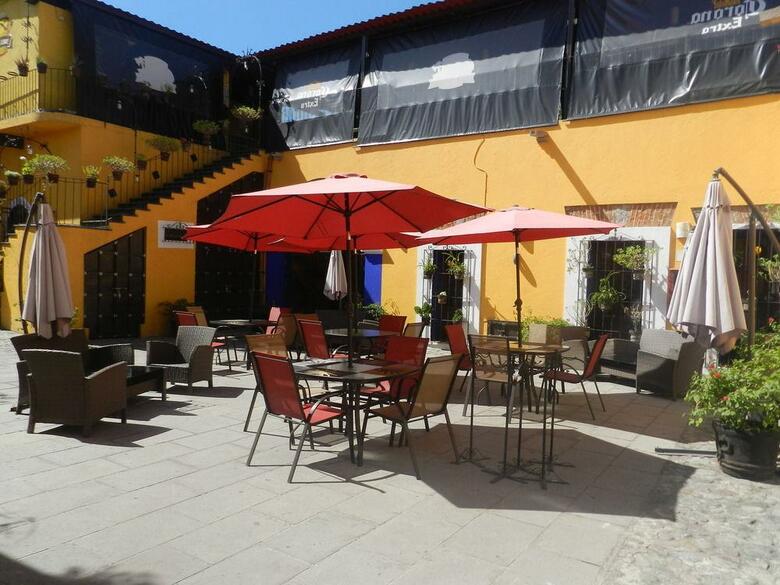 Al Otro Lado Del Rio Hotel