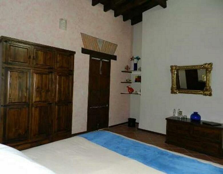 Al Otro Lado Del Rio Hotel