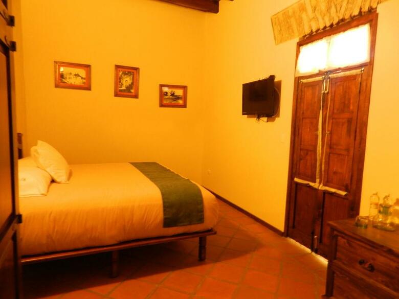 Al Otro Lado Del Rio Hotel