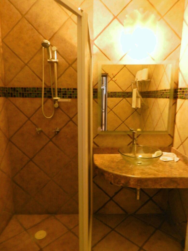 Al Otro Lado Del Rio Hotel