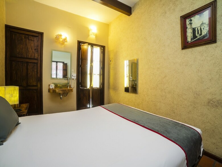 Al Otro Lado Del Rio Hotel